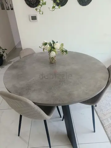 Dining table with 3 chairs