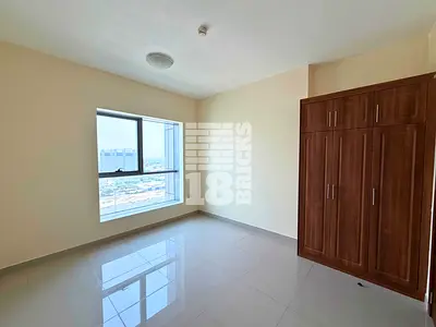 Spacious 2 Bed Unfurnished Ready to Move In