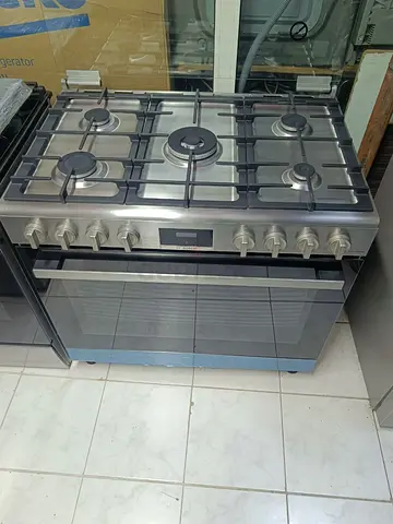 Bosch Series 6 Latest Model Full Gas 5 Burner Cooker Range  Oven with Fan  . Size 90 X 60cm . Excell