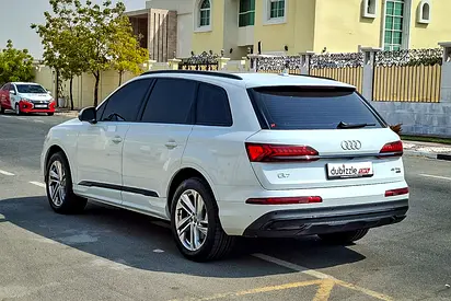 صورة 8 لـ 2023 AUDI Q7