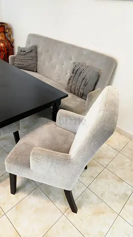 طاولة طعام