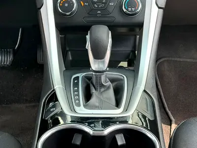 صورة مصغرة 10 لـ 2015 FORD FUSION