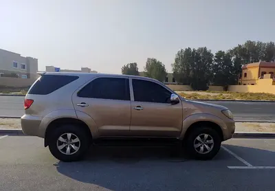 2008 Toyota FORTUNER — фото 2