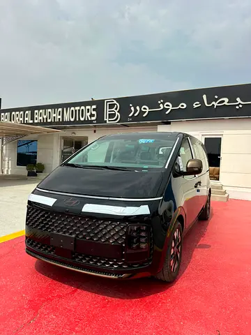 2026 Hyundai STARIA photo 3
