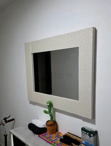 Decorative mirror