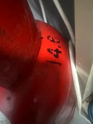 Gas Cylinder with regulators and 2 burners cookers