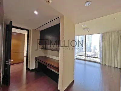 Iconic Burj Khalifa Living | Luxury Apartment