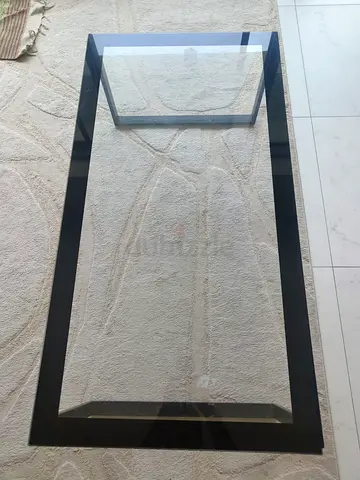 Centre coffee table