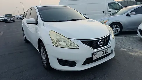 2015 Nissan TIIDA — миниатюра 4