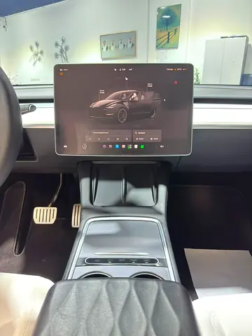 2023 Tesla MODEL Y — миниатюра 11