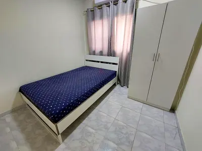 ROOM FOR RENT 1400 + (SEWA + WIFI SHARING) OWN SEPERATE BATHROOM