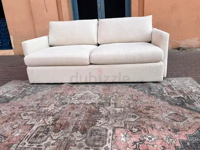 Selling in excellent Condition Crate&Barrel _ Lounge Deep Sofa Beige