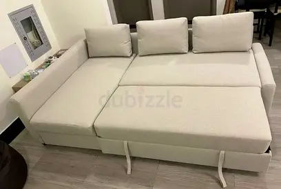 Ikea sofa cumbed with storage like new - Excellent condition