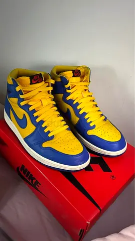 Air Jordan 1 High Original Shoes 9us (Used)
