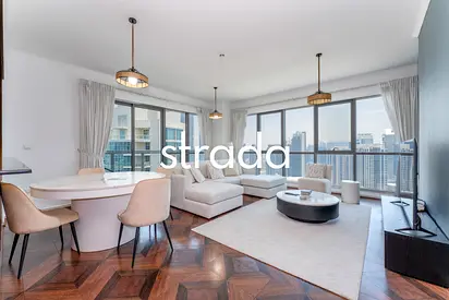 Upgraded | 2 Bedroom | Large Layout | Residences