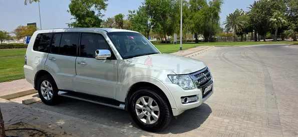 Pristine Mitsubishi Pajero GLS 2018 | GCC Specs | Full Service History