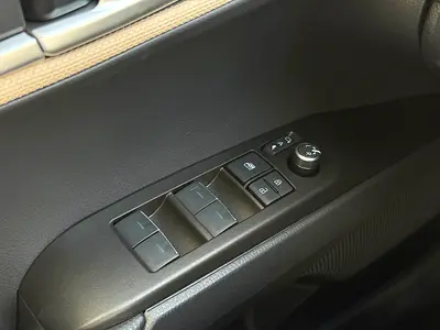 صورة 15 لـ 2026 Toyota CAMRY