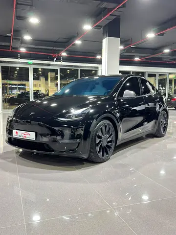 Tesla model y GCC under warranty 2031
