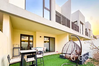 Landscaped Garden | Modern | Spacious