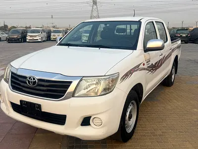Reliable 2014 Toyota Hilux Double Cab GL - GCC automatic transmission