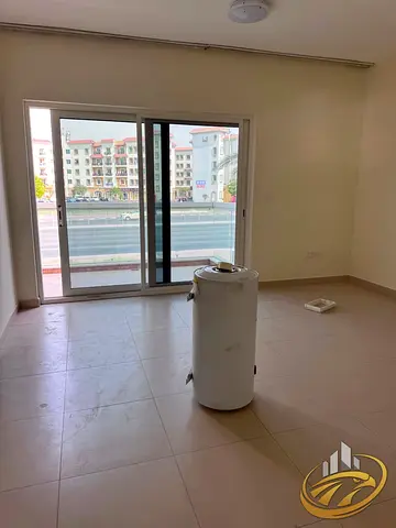 SINGLE ROW | PRIME LOCATION | READY TO MOVE