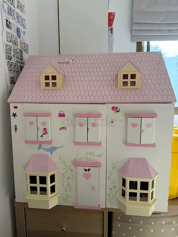 Wooden Dollhouse Playset - Pink and White
