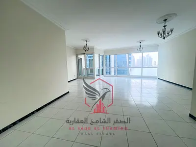 اكبر ثلاث غرف وصالة  تكييف على المالك اطلالة بحرية ببلكونة على كورنيش المجاز في أجمل أبراج الشارقة شامل جميع الخدمات بتشطيب حديثة ومساحات واسعة.