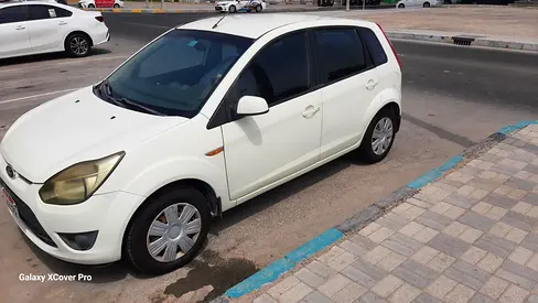 2011 FORD FIGO 照片 4