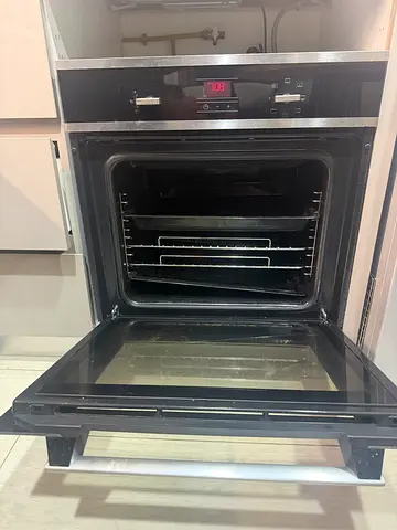 Brandt Built-in Electric Oven 60L – Multifunction, Fan + Grill