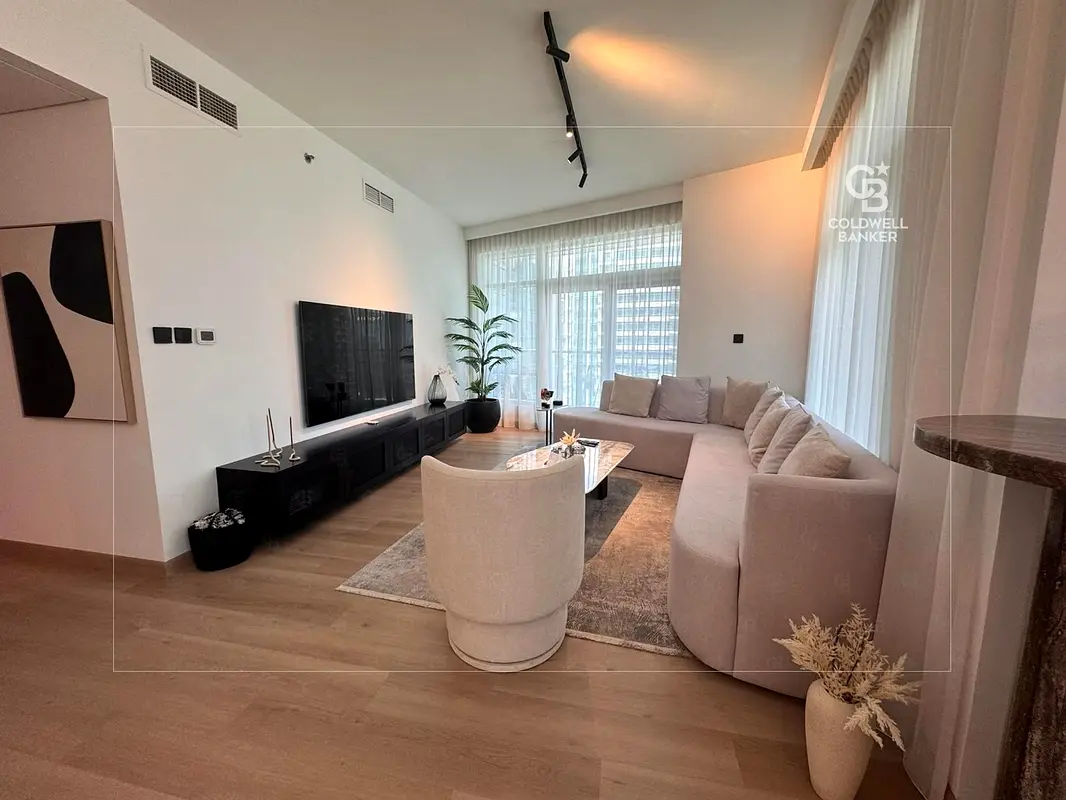 Spacious | Prime location | Fully Renovated