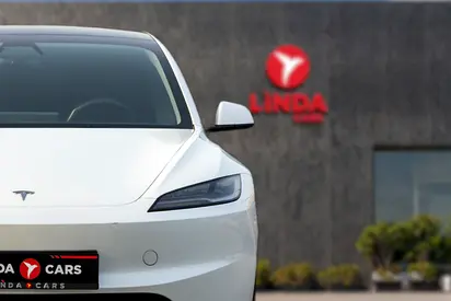 2024 Tesla MODEL 3 — фото 3