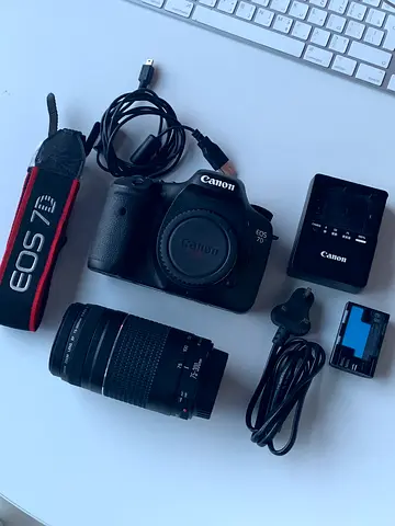 Canon 7D with 75-300mm zoom lens