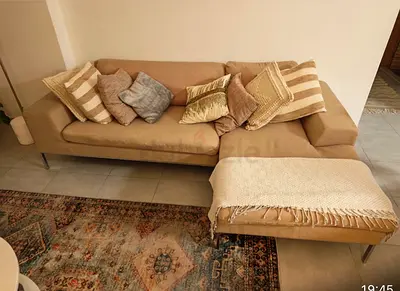 Pink beige L-shape Sofa with Cushions and Ottoman — Good Condition