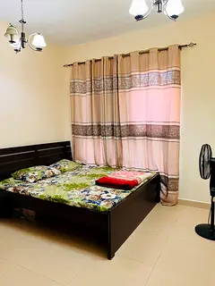 Shared Family Room Available – Muwaileh Commercial