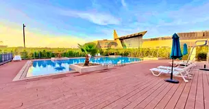 Gated Community ! Luxury 1bhk 40k Just ! Free Parking