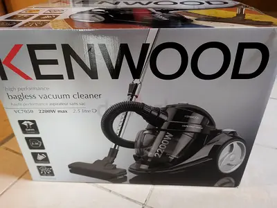 Selling Kenwood VC7050 model brand new. 150 dhs only. Can deliver within dubai