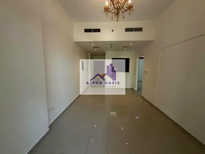 SEMI CLOSE KITCHEN/2 bed room /2 BATH/PRIME LOCATION/