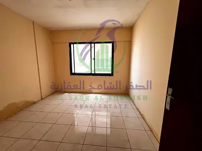 اوسع واجمل ثلاث غرف وصالة مع بلكونة باطلالة مفتوحة مساحات واسعة عقد عزاب في منطقة المجاز 1