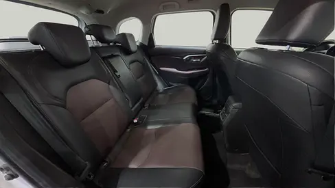 صورة 10 لـ 2025 Toyota URBAN CRUISER