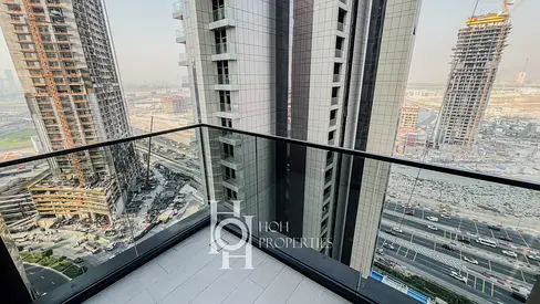 12 Cheques | Negotiable | High Floor | Vacant | Brand New
