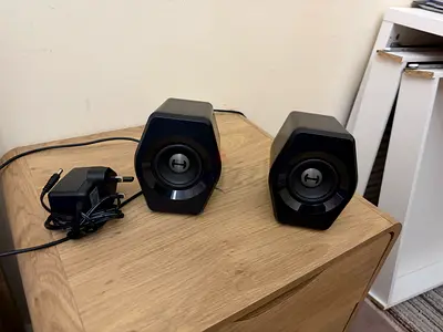 G2000 edifier