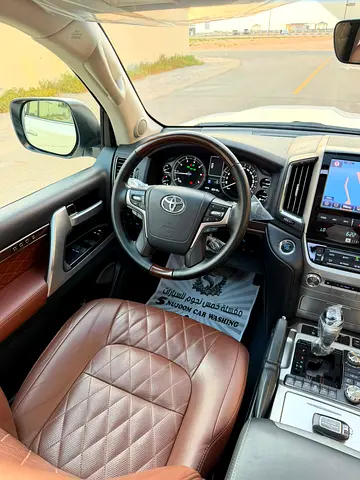 2018 Toyota LAND CRUISER — фото 17