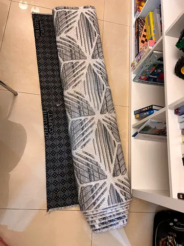 Long Blue Decorative Rug – AED 20