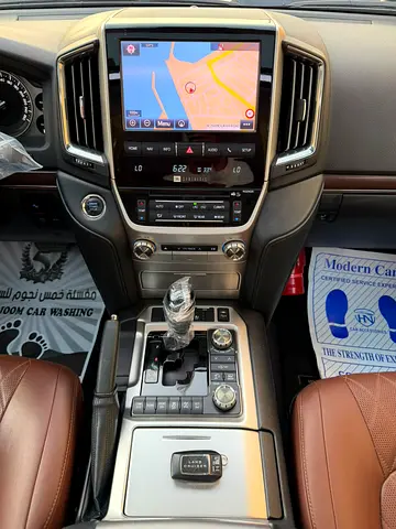 2018 Toyota LAND CRUISER — фото 12