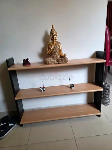 Decorative shelf