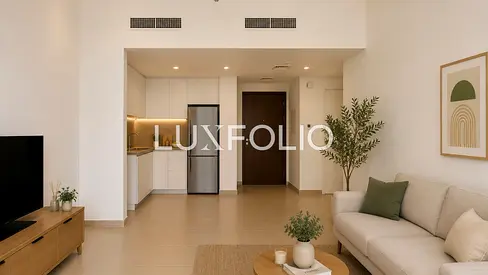 Large Terrace | Podium | VOT
