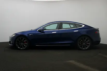 2020 Tesla MODEL S — фото 5