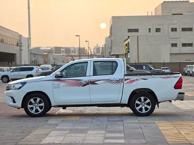 صورة 2 لـ 2016 Toyota HILUX