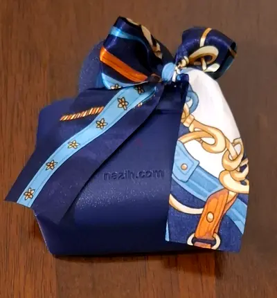 Mini Souvenir Handbag (Nazih.com)