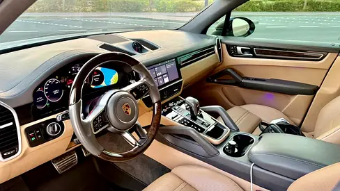 2019 Porsche CAYENNE 照片 9